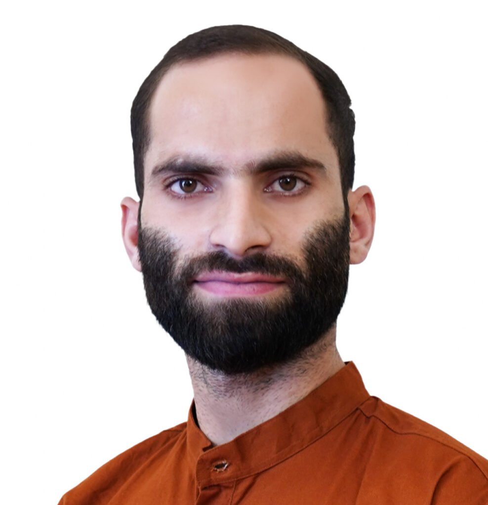 10 Best Online Yin Yoga Teacher Trainings (Yoga Alliance Approved) 24 Amit Rehela