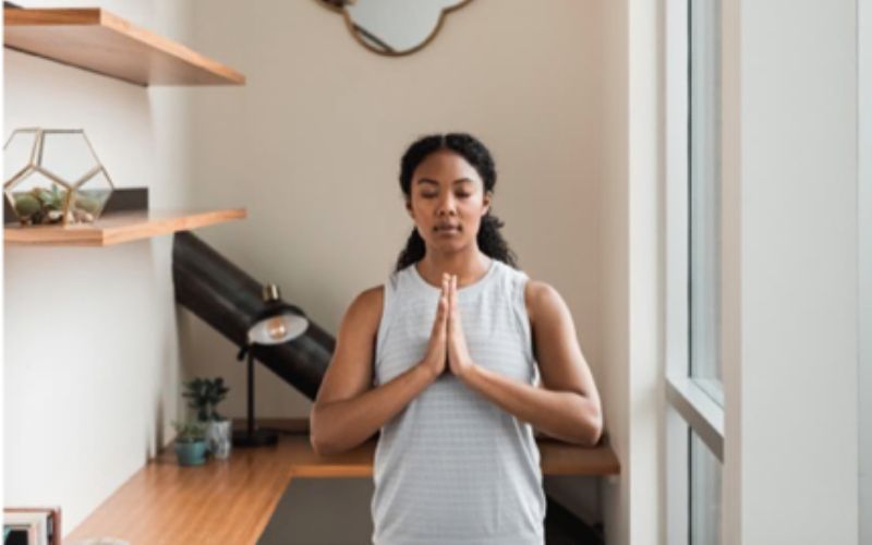 10 Best Online Yin Yoga Teacher Trainings (Yoga Alliance Approved) 34 Chloe Banks