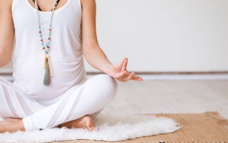 10 Best Online Yin Yoga Teacher Trainings (Yoga Alliance Approved) 21 Christine Linder