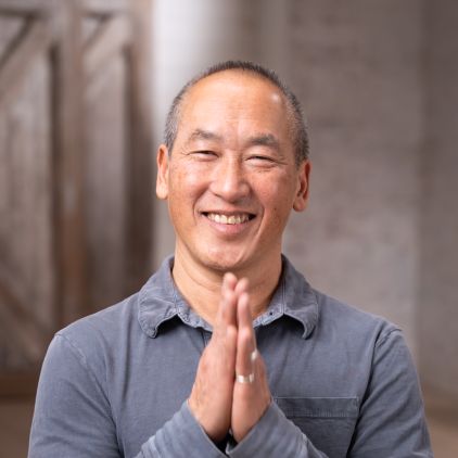 10 Best Online Yin Yoga Teacher Trainings (Yoga Alliance Approved) 53 Rodney Yee