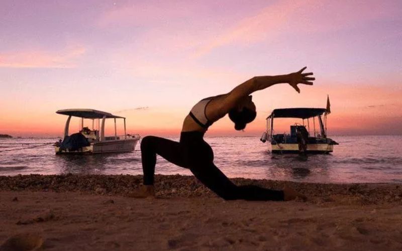 10 Best Online Yin Yoga Teacher Trainings (Yoga Alliance Approved) 14 Santosha's 50-Hour Online Yin Yoga Teacher Training Course