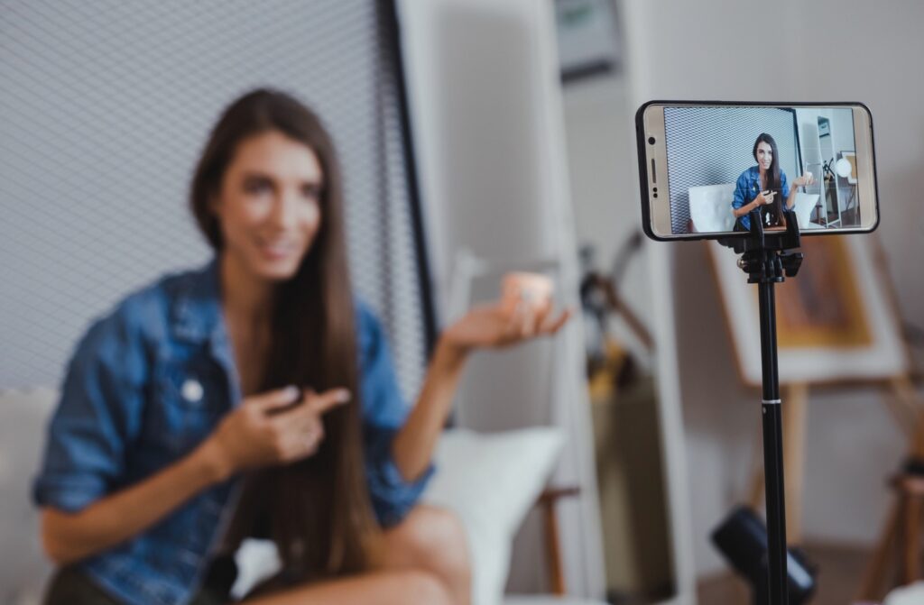 How to Lead a Live Online Zoom Yoga Class - Virtual Yoga is Here 5 promoting online