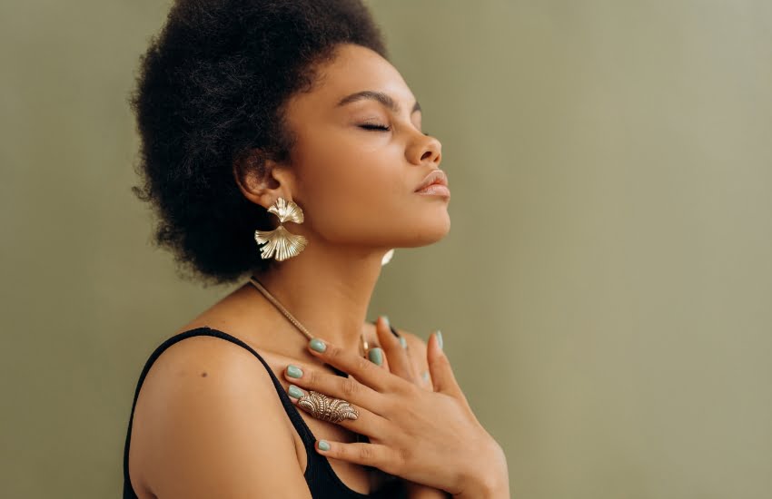 How to Find Your Voice as a Yoga Teacher ? 7 Ways to Find Your Power 4 trust in yourself