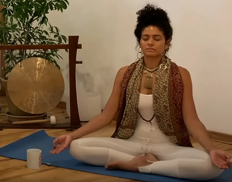 10 Best Online 300 Hour Yoga Teacher Training Certifications 9 kundalini yoga breath of fire