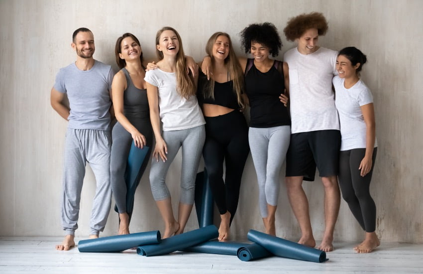 Can a Beginner Do a Yoga Teacher Training? Yes! Of Course 4 community-is-something-to-lean-on