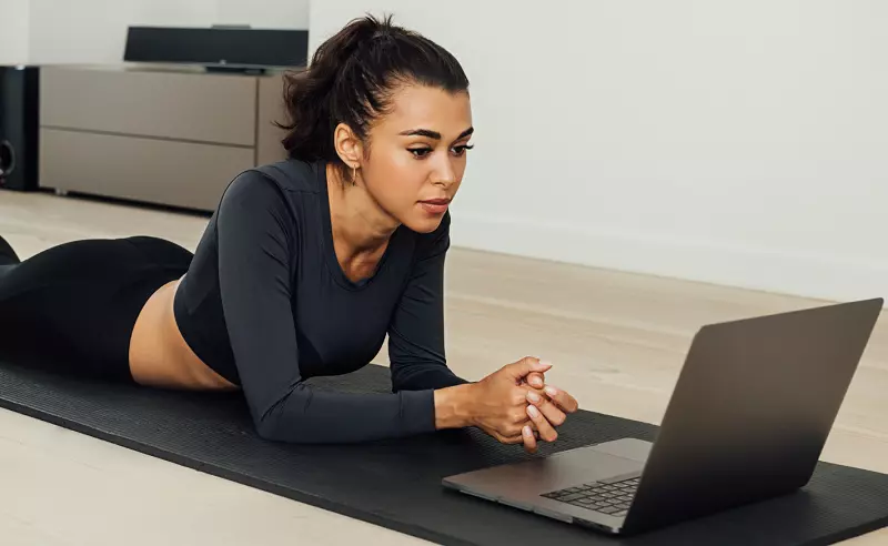 10 Best Online Yoga Anatomy Courses For In-Depth Learning 17 yoga anatomy online course with mark stephens