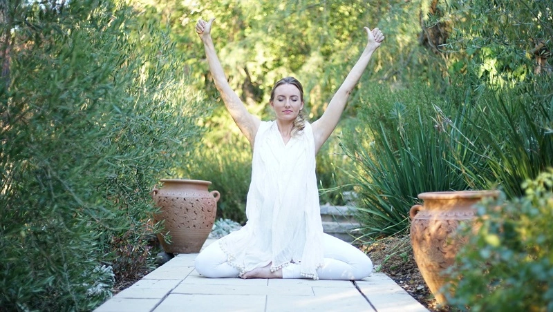 5 Best Prenatal Yoga Courses Online 5 Prenatal Yoga Course Online By Brett Larkin Yoga Uplifted